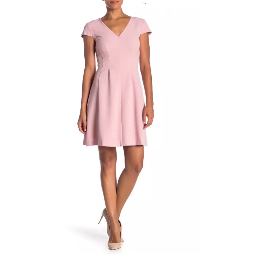 Eliza J Dress V-neck Blush Pink Cap Sleeve Fit & Flare Crepe Dress Size 8